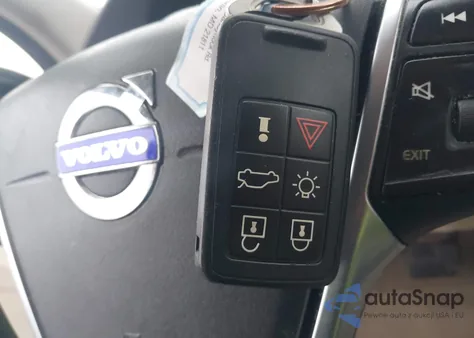 2013 Volvo S60 T5 z USA, uszkodzony, nr VIN YV1612FSXD1215133